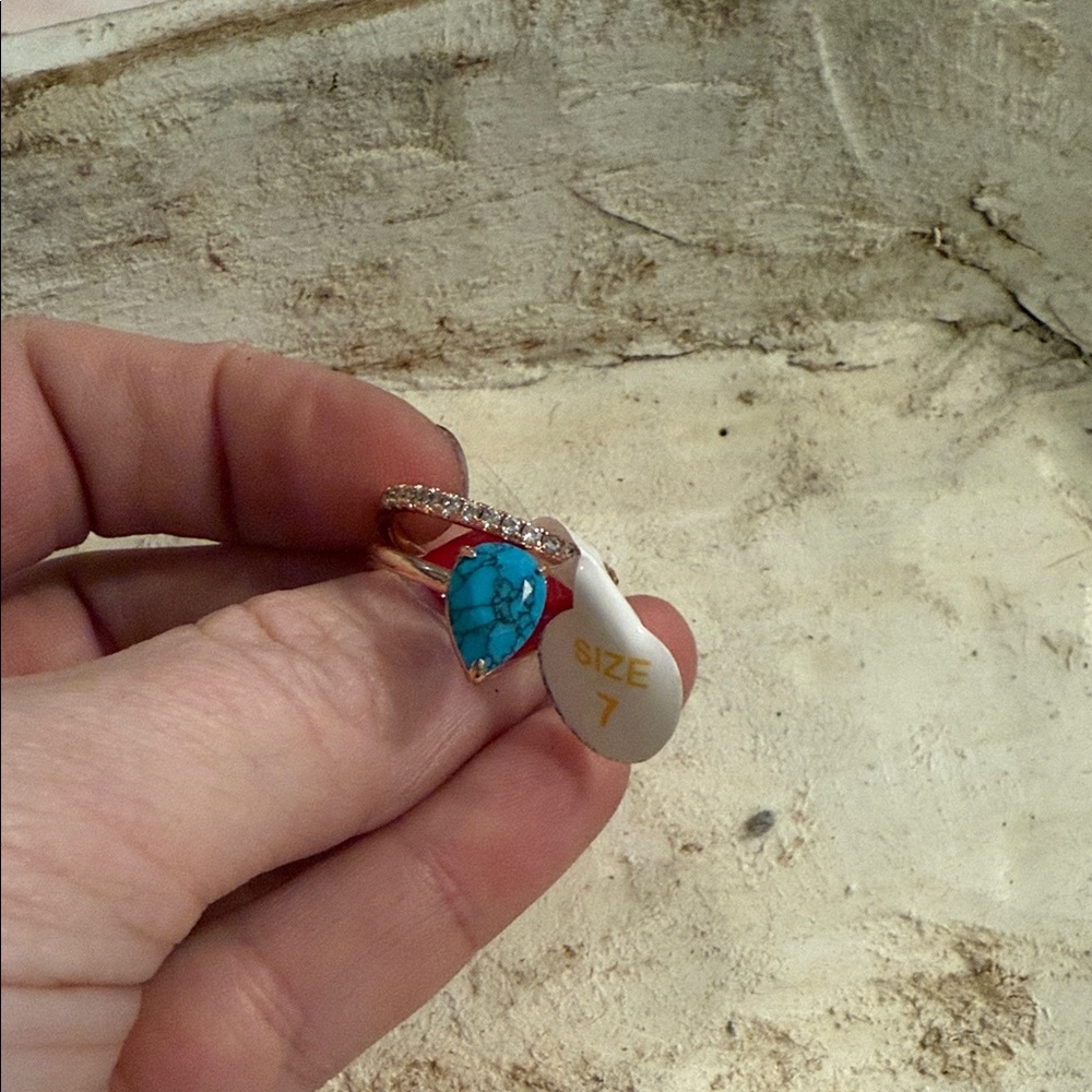 Size 7 Bomb Party Ring- no bag